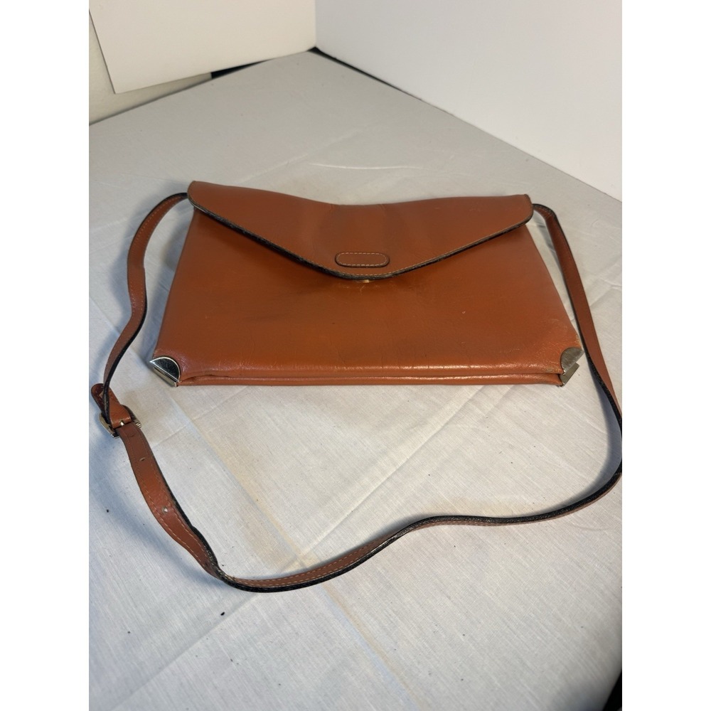 VERNE Handcrafted For Personal Pride Brown Leather Clutch Purse